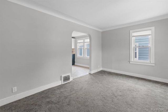 23152 Tawas Avenue, Hazel Park, MI 48030
