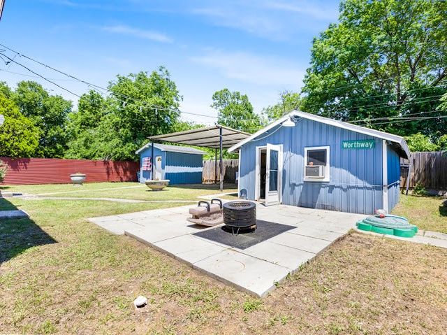 505 Worthway Drive, Grand Prairie, TX 75051