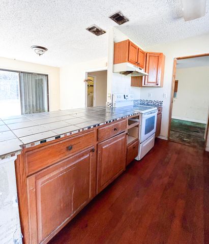 1355 23rd Place SW, Vero Beach, FL 32962