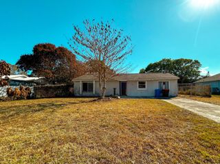 1355 23rd Place SW, Vero Beach, FL 32962