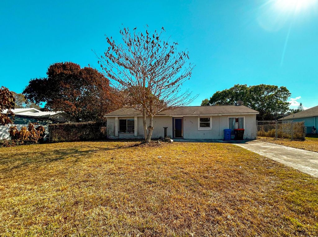 1355 23rd Place SW, Vero Beach, FL 32962