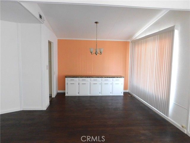 1525 W Oakland Avenue 99, Hemet, CA 92543