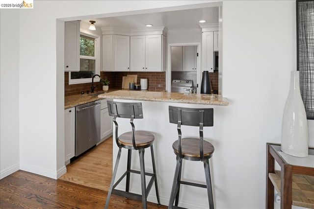 2925 Shasta Rd, Berkeley, CA 94708