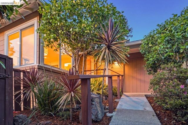 2925 Shasta Rd, Berkeley, CA 94708