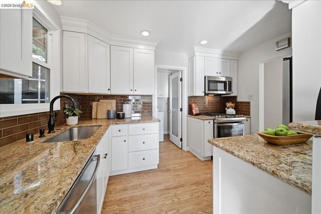 2925 Shasta Rd, Berkeley, CA 94708