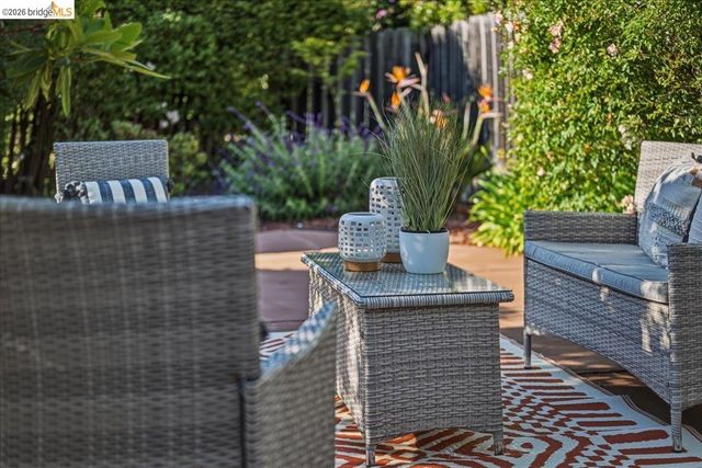 2925 Shasta Rd, Berkeley, CA 94708