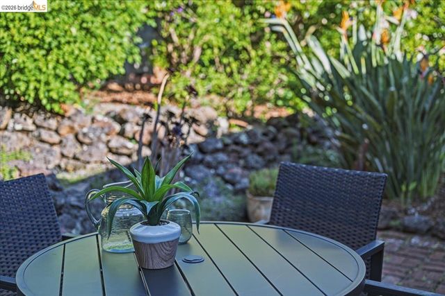 2925 Shasta Rd, Berkeley, CA 94708