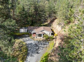 2805 Old Military Road, Medford, OR 97502