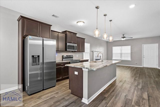 224 Brightleaf Circle, Hinesville, GA 31313