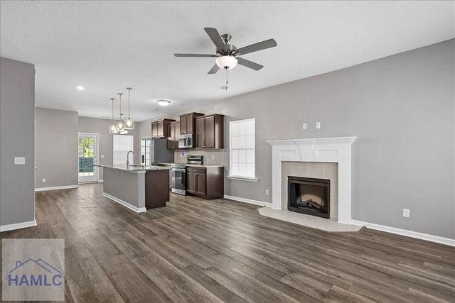 224 Brightleaf Circle, Hinesville, GA 31313