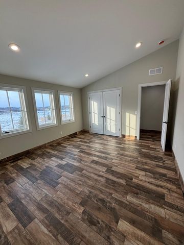 8800 Grace Lane N, Greenfield, MN 55357