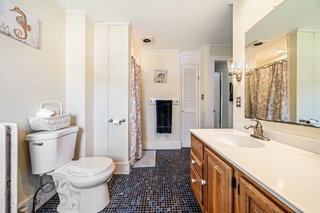 400 N Woodstock Rd, Southbridge, MA 01550