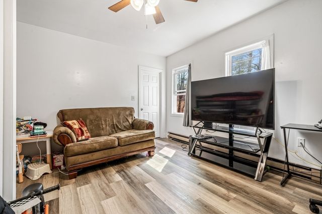 400 N Woodstock Rd, Southbridge, MA 01550