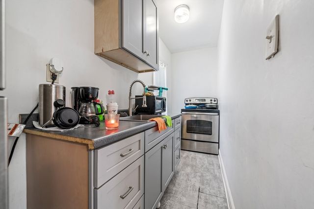 400 N Woodstock Rd, Southbridge, MA 01550