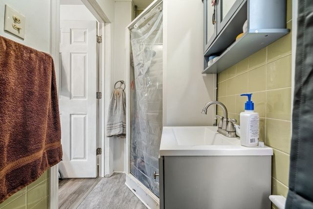 400 N Woodstock Rd, Southbridge, MA 01550