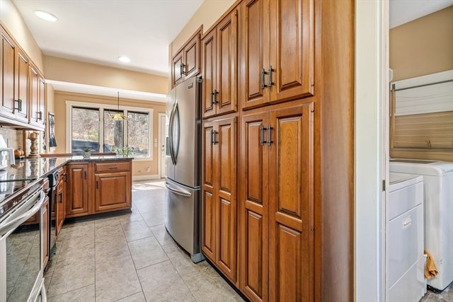 400 N Woodstock Rd, Southbridge, MA 01550