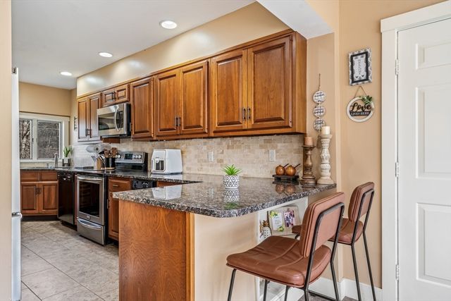 400 N Woodstock Rd, Southbridge, MA 01550