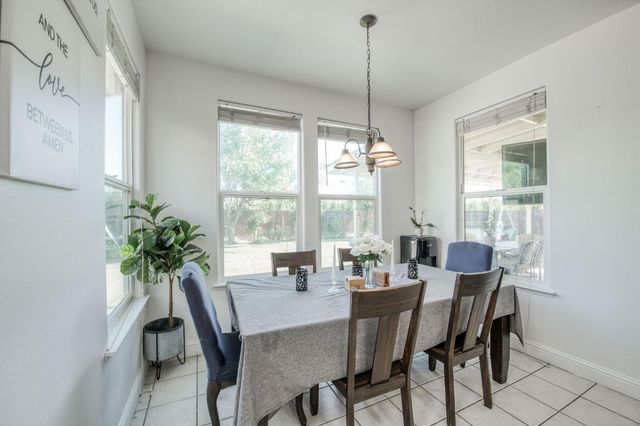 297 W Lilac Avenue, Reedley, CA 93654