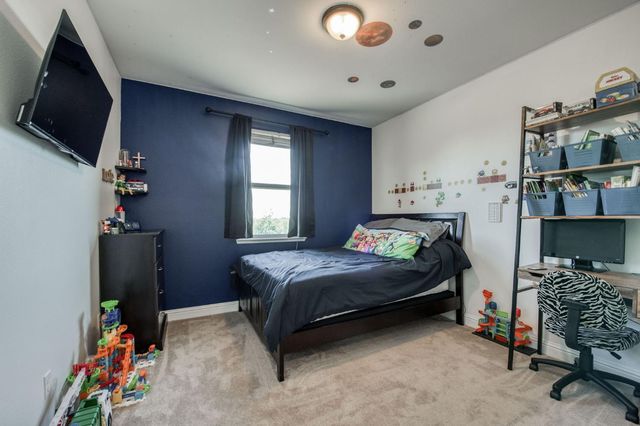 297 W Lilac Avenue, Reedley, CA 93654