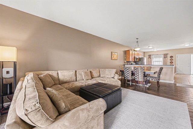 267 Victoria Drive, Dexter, MI 48130