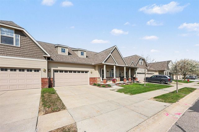267 Victoria Drive, Dexter, MI 48130