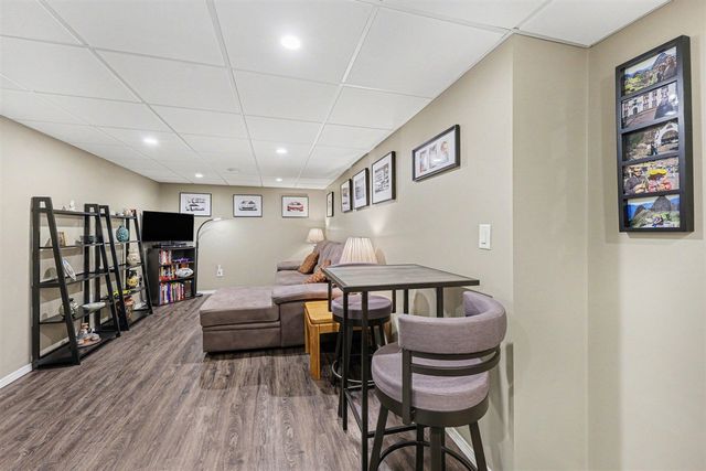 267 Victoria Drive, Dexter, MI 48130