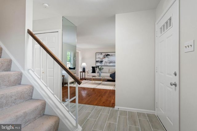 12461 HEDGES RUN DR, Woodbridge, VA 22192