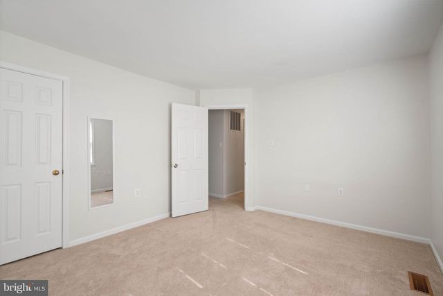 12461 HEDGES RUN DR, Woodbridge, VA 22192