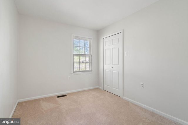12461 HEDGES RUN DR, Woodbridge, VA 22192