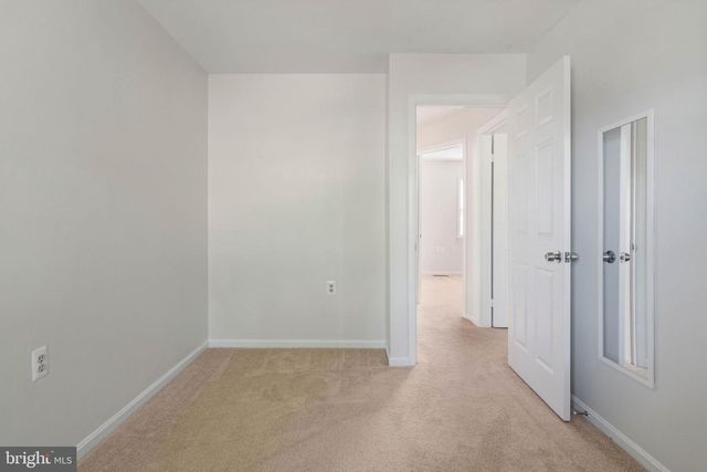 12461 HEDGES RUN DR, Woodbridge, VA 22192