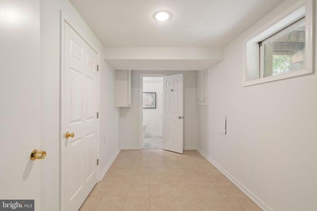 12461 HEDGES RUN DR, Woodbridge, VA 22192