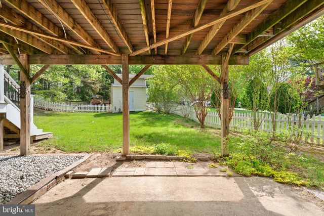 12461 HEDGES RUN DR, Woodbridge, VA 22192