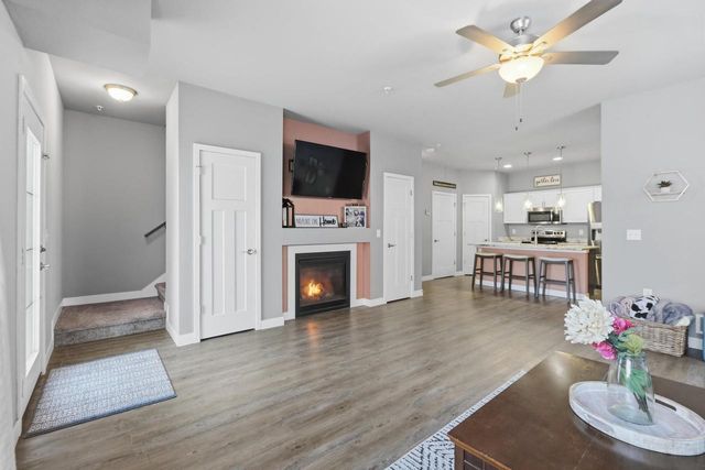 1969 N Windsor Avenue, Cottage Grove, WI 53527