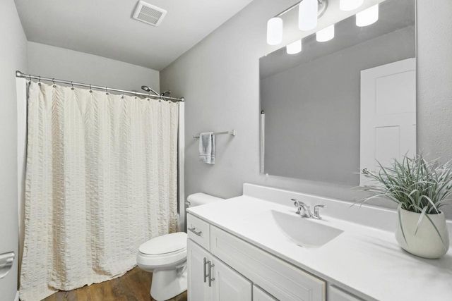 1969 N Windsor Avenue, Cottage Grove, WI 53527