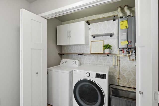 1969 N Windsor Avenue, Cottage Grove, WI 53527