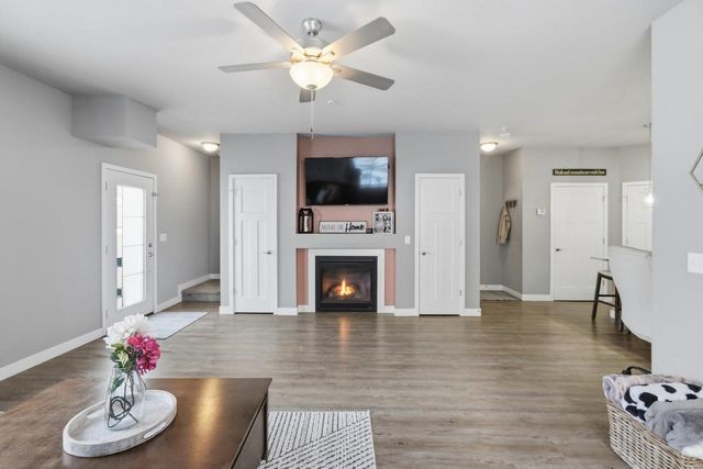 1969 N Windsor Avenue, Cottage Grove, WI 53527