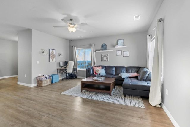 1969 N Windsor Avenue, Cottage Grove, WI 53527