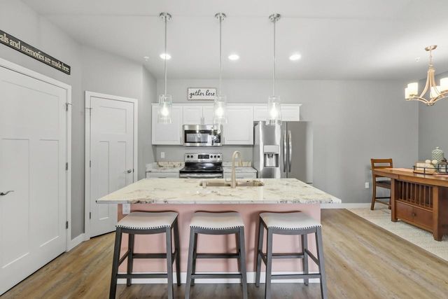 1969 N Windsor Avenue, Cottage Grove, WI 53527