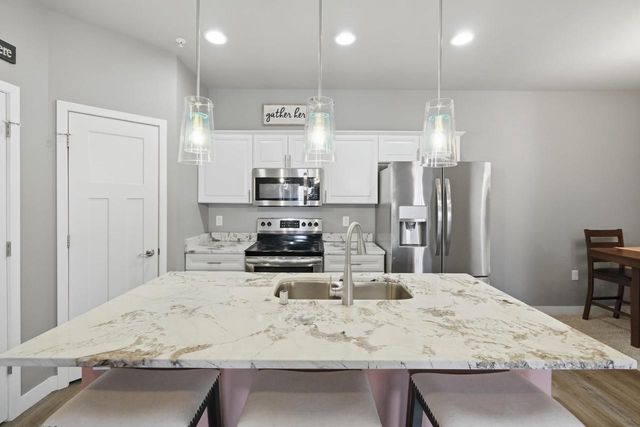 1969 N Windsor Avenue, Cottage Grove, WI 53527