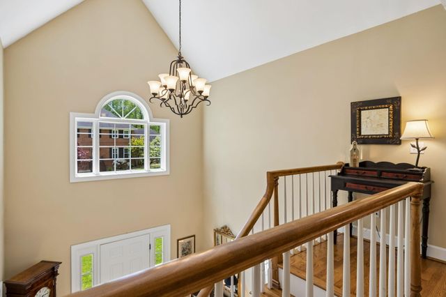 3606 Gentry Station Drive, Signal Mountain, TN 37377