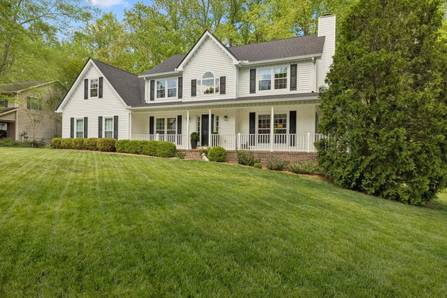 3606 Gentry Station Drive, Signal Mountain, TN 37377