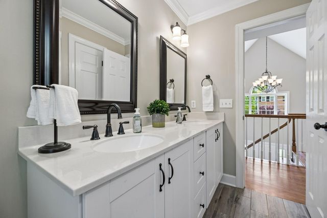 3606 Gentry Station Drive, Signal Mountain, TN 37377