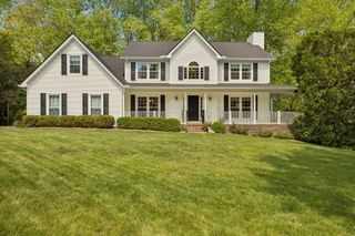 3606 Gentry Station Drive, Signal Mountain, TN 37377