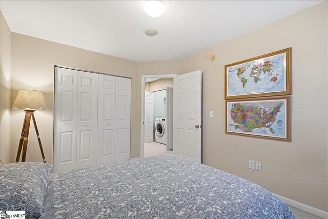 16 Rock Side Court, Greenville, SC 29615