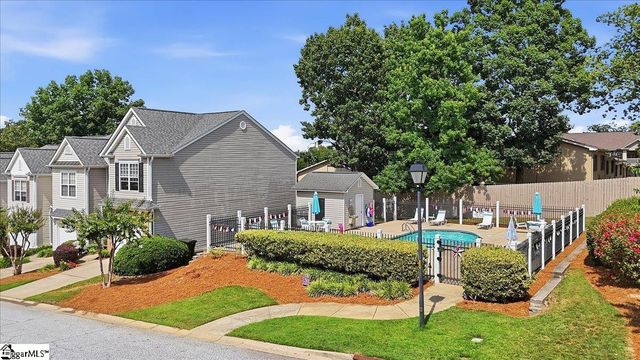 16 Rock Side Court, Greenville, SC 29615