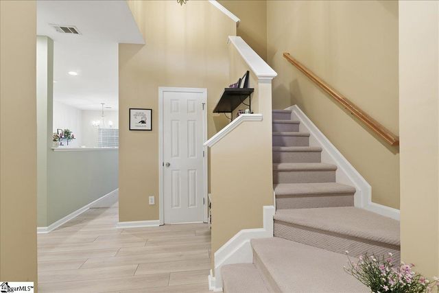 16 Rock Side Court, Greenville, SC 29615
