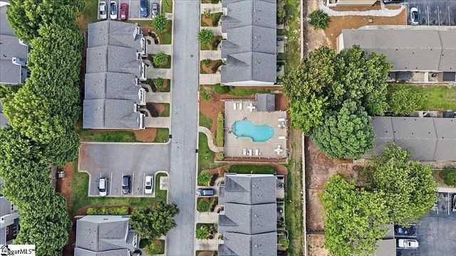 16 Rock Side Court, Greenville, SC 29615
