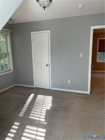 26681 Slash Pine Cir, Ruther Glen, VA 22546