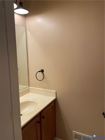 26681 Slash Pine Cir, Ruther Glen, VA 22546