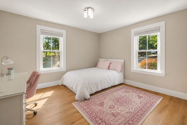 54 Canterbury B, Hingham, MA 02043